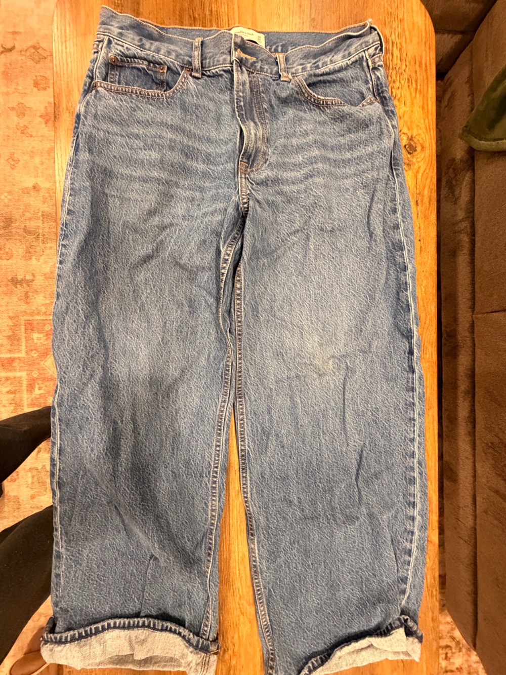 Abercrombie & Fitch Men's Faded Blue Denim Slim Straight Jeans